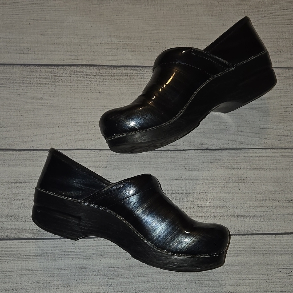 Dansko Professional Metallic Patent Leather Clogs Blue/Gray/Black Size EU 37